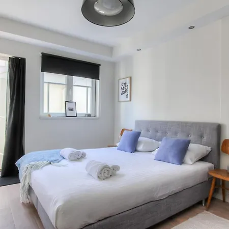 Daire Luxurious Ground Floor With Patio *
