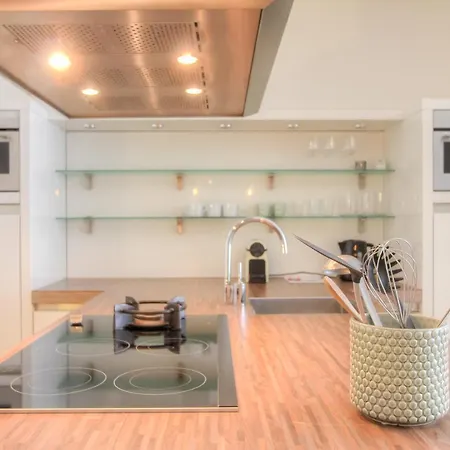 Daire Luxurious Ground Floor With Patio *
